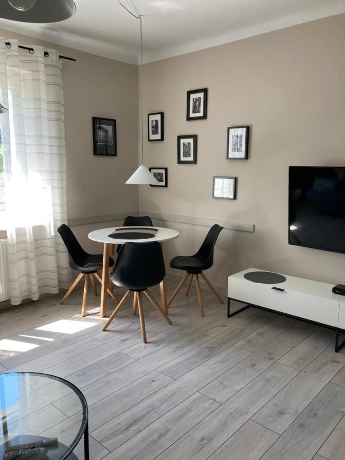 Apartament Mlociny Varsovie Extérieur photo